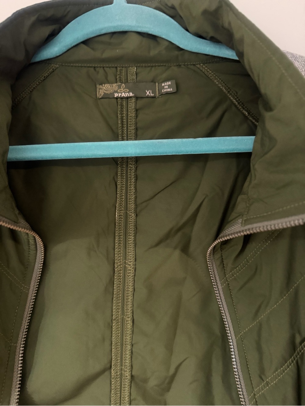 Prana Men's Olive Jacket with Quilted Detail